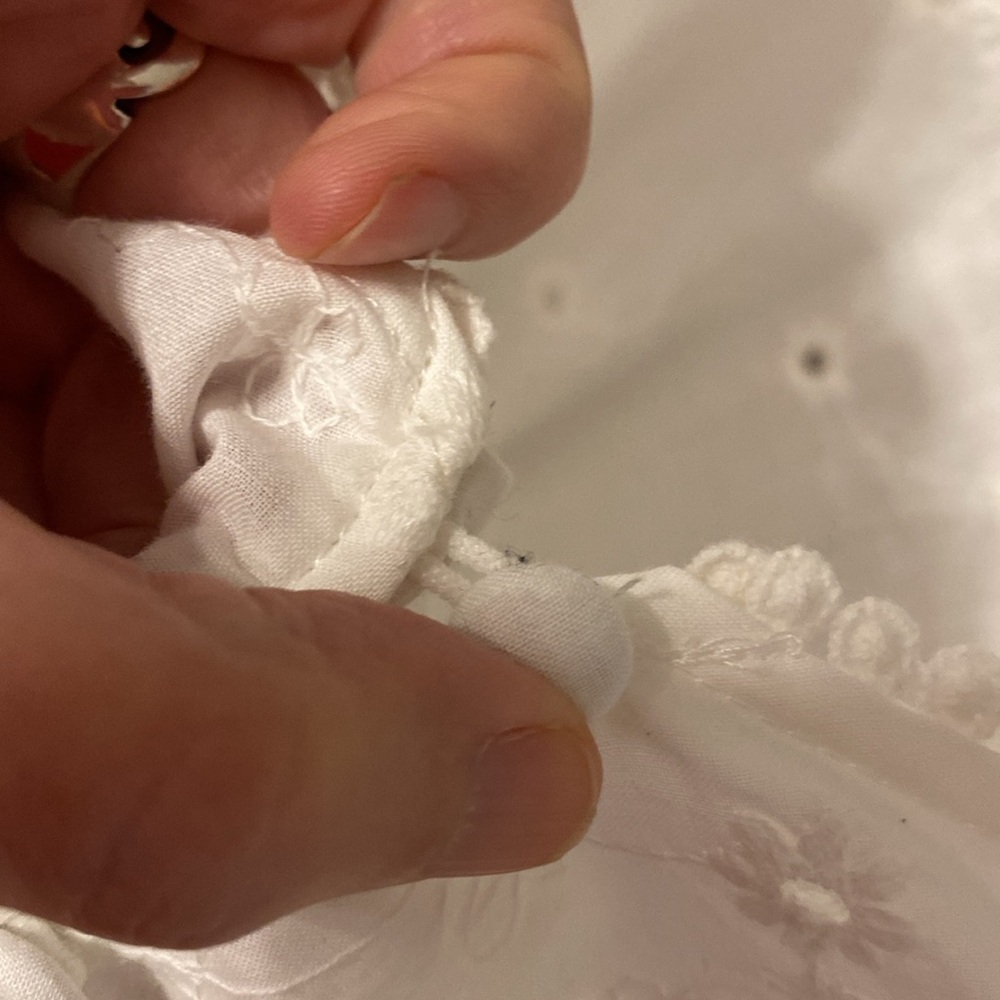 Cliche Eyelet Blouse - Picture 8 of 8